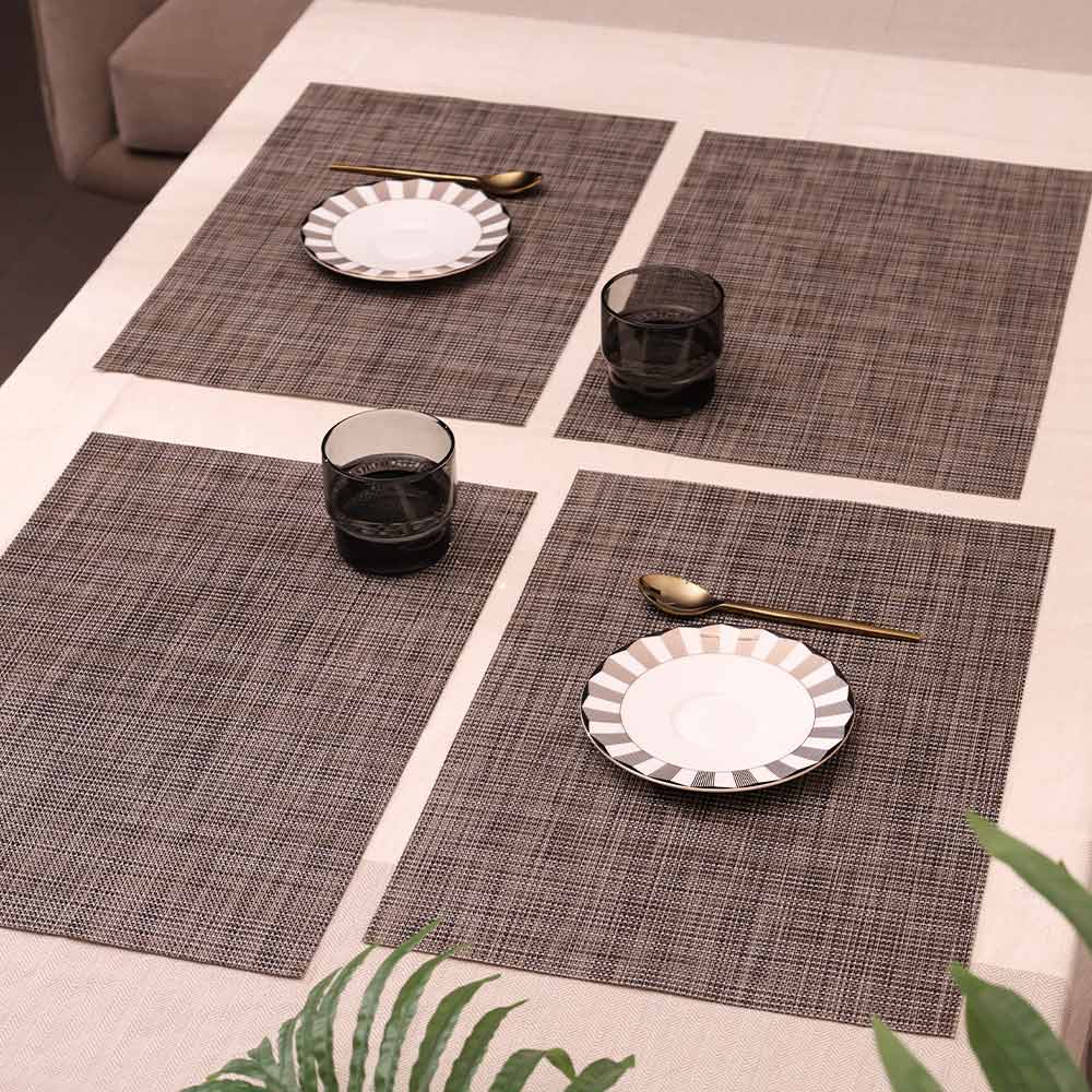 Trellis Mesh Rectangular Placemats, Set of 4 - Asphalt
