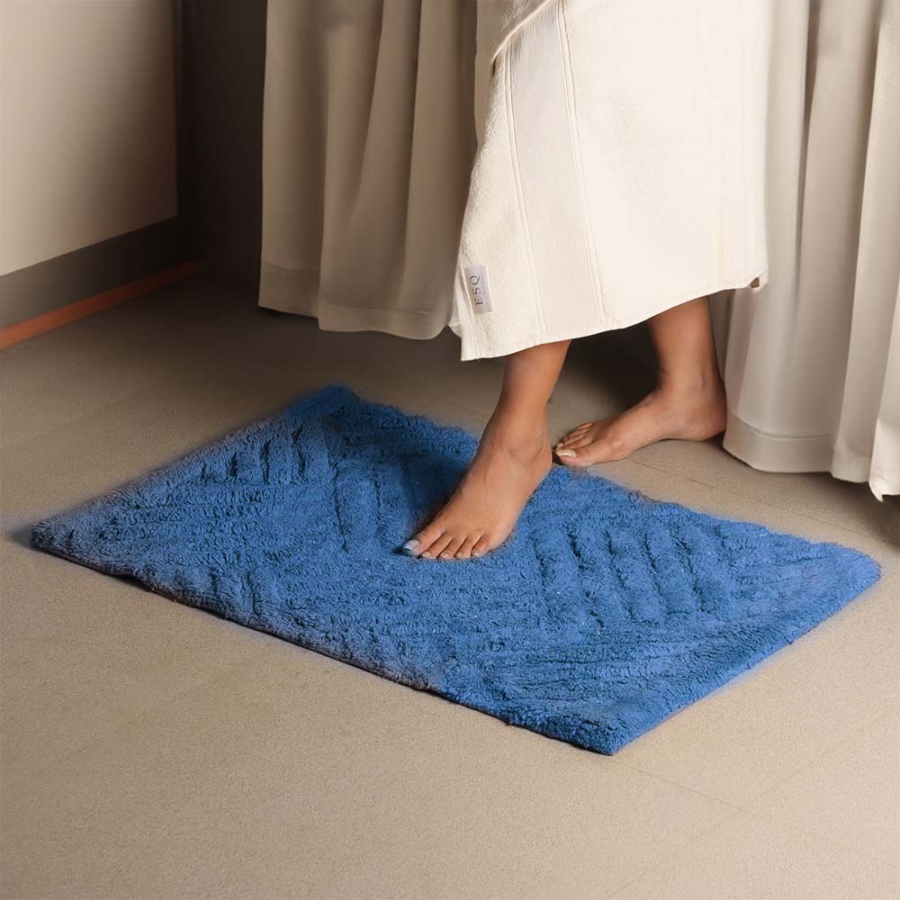 Willow Herringbone Tufted Bathmat - Azure Blue