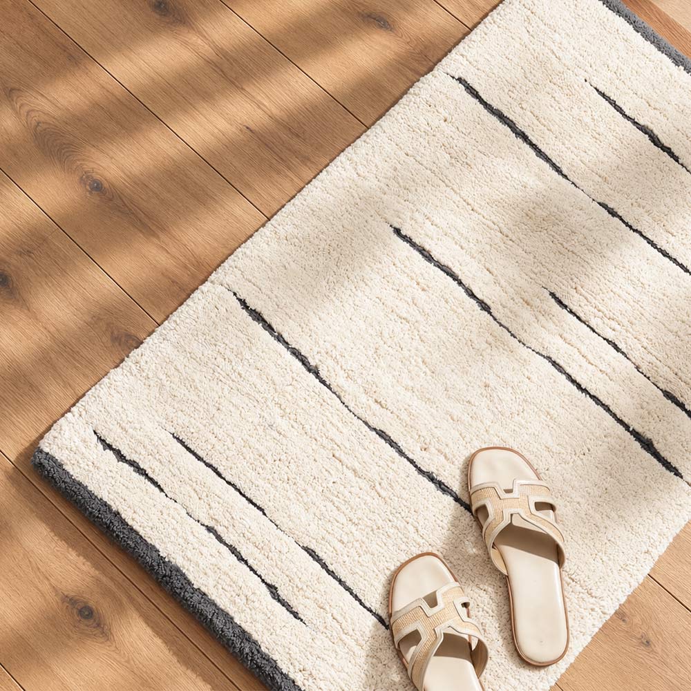 Wisteria Banded Tufted Bathmat - Cream Grey