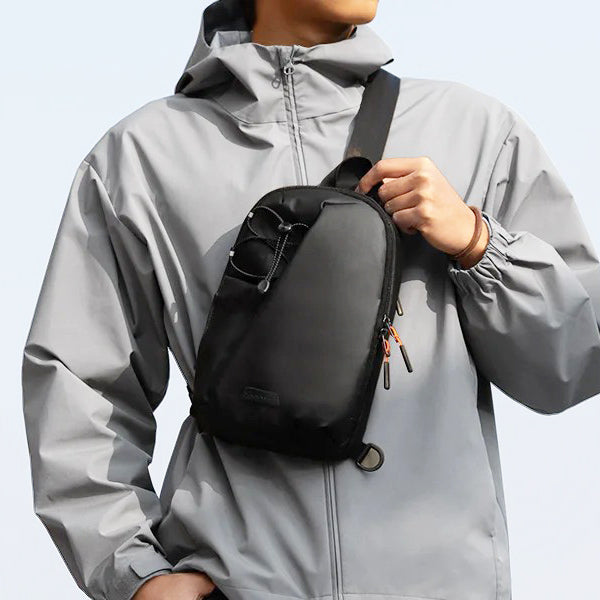 X-Row Sling Bag - Black