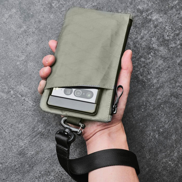 Zip Clutch - Dark Green VX21