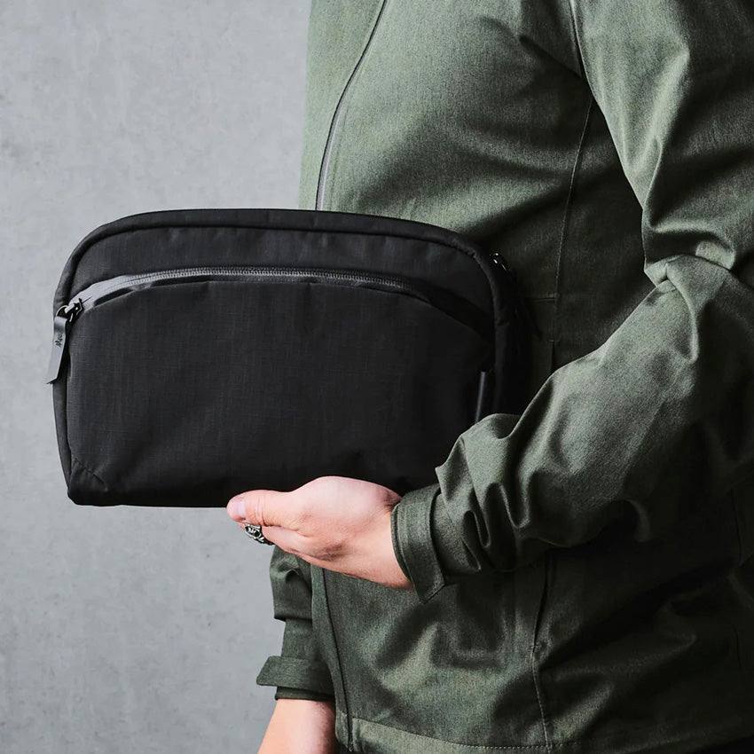 Alpaka Flight Sling Bag - Axoflux Black