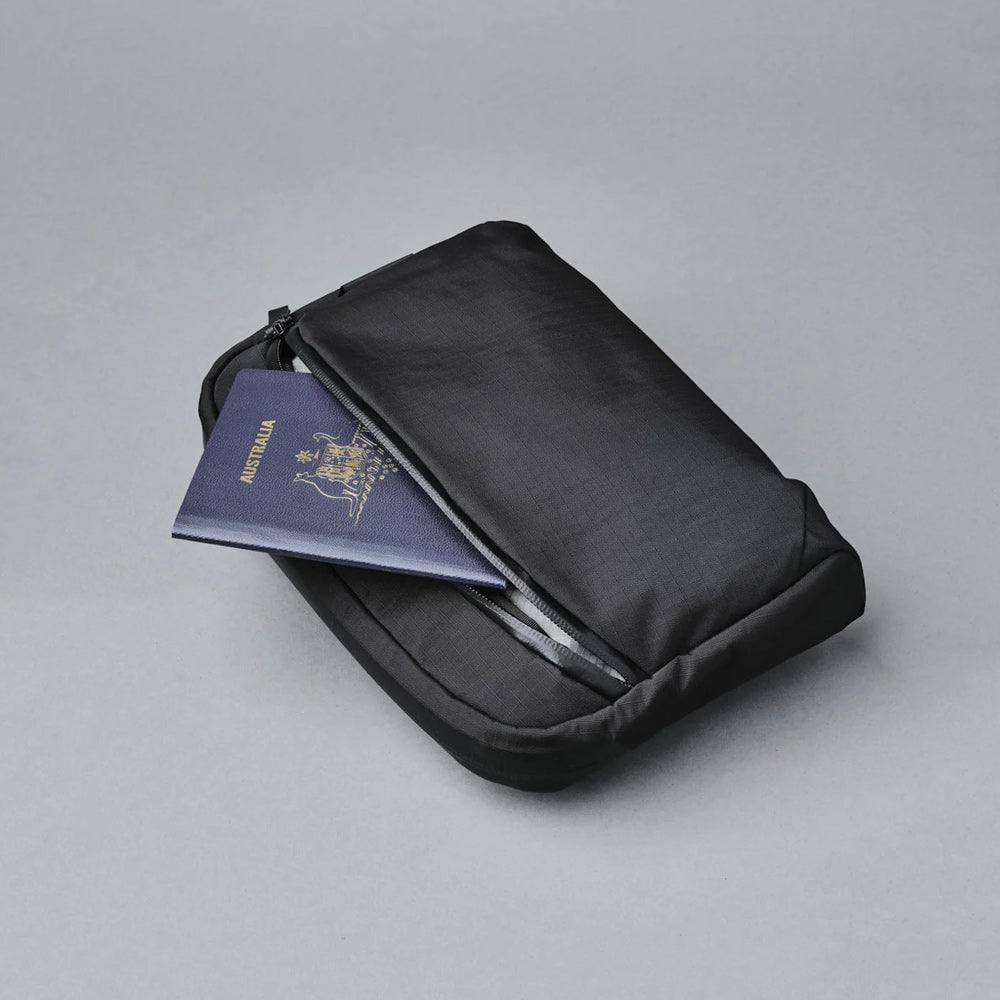 Alpaka Flight Sling Bag - Axoflux Black