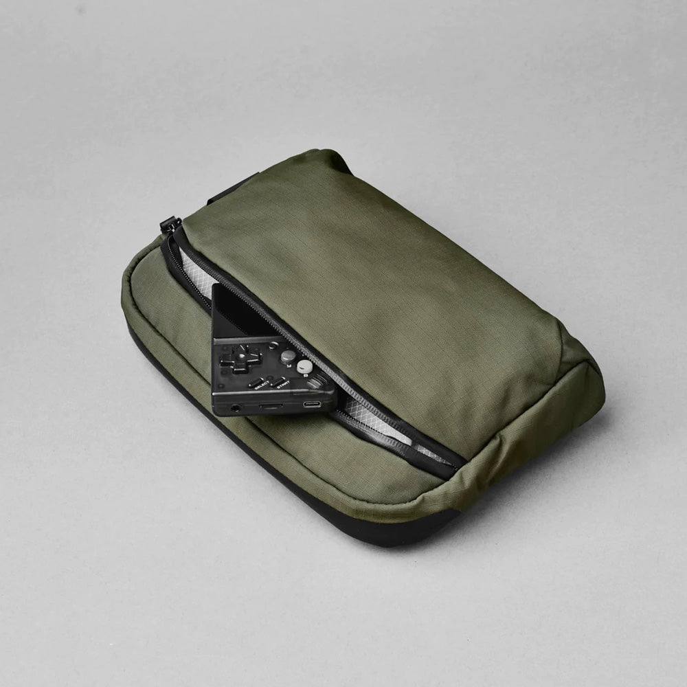 Alpaka Flight Sling Bag - Axoflux Green