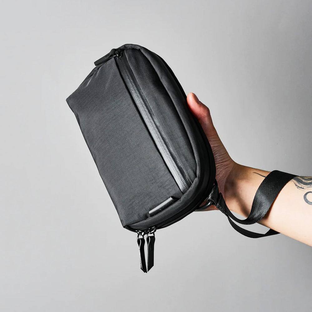 Alpaka Toiletry Bag - Axoflux Black