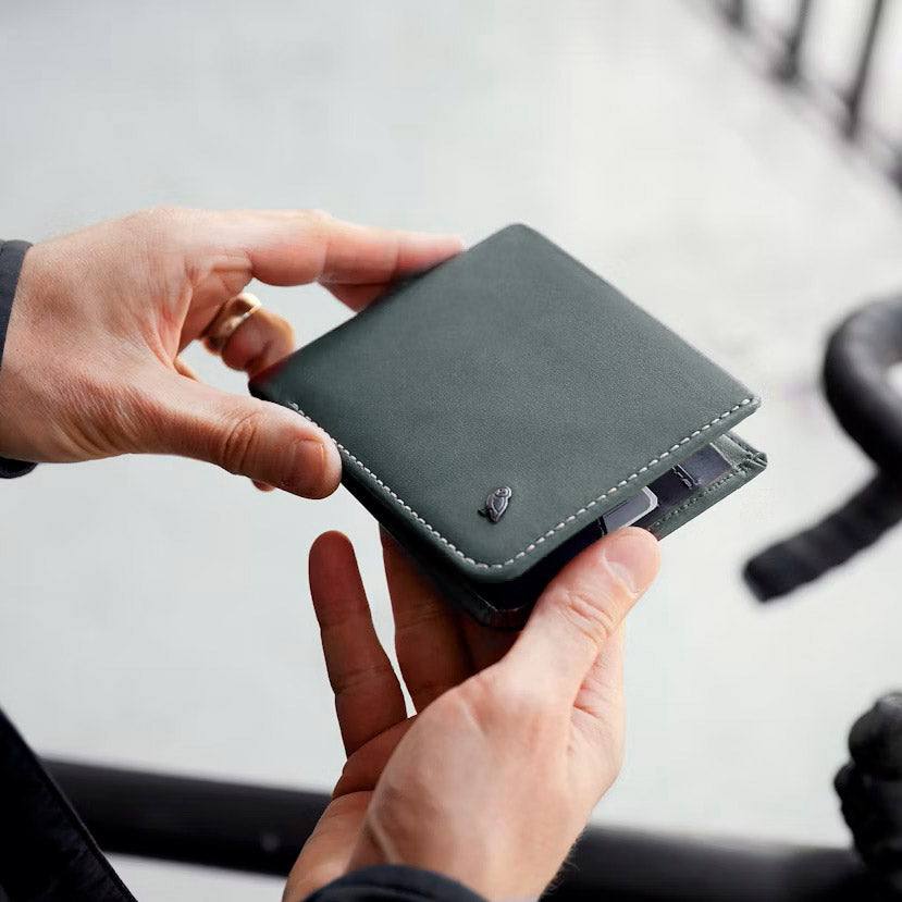 Bellroy Hide and Seek Wallet - Everglade RFID