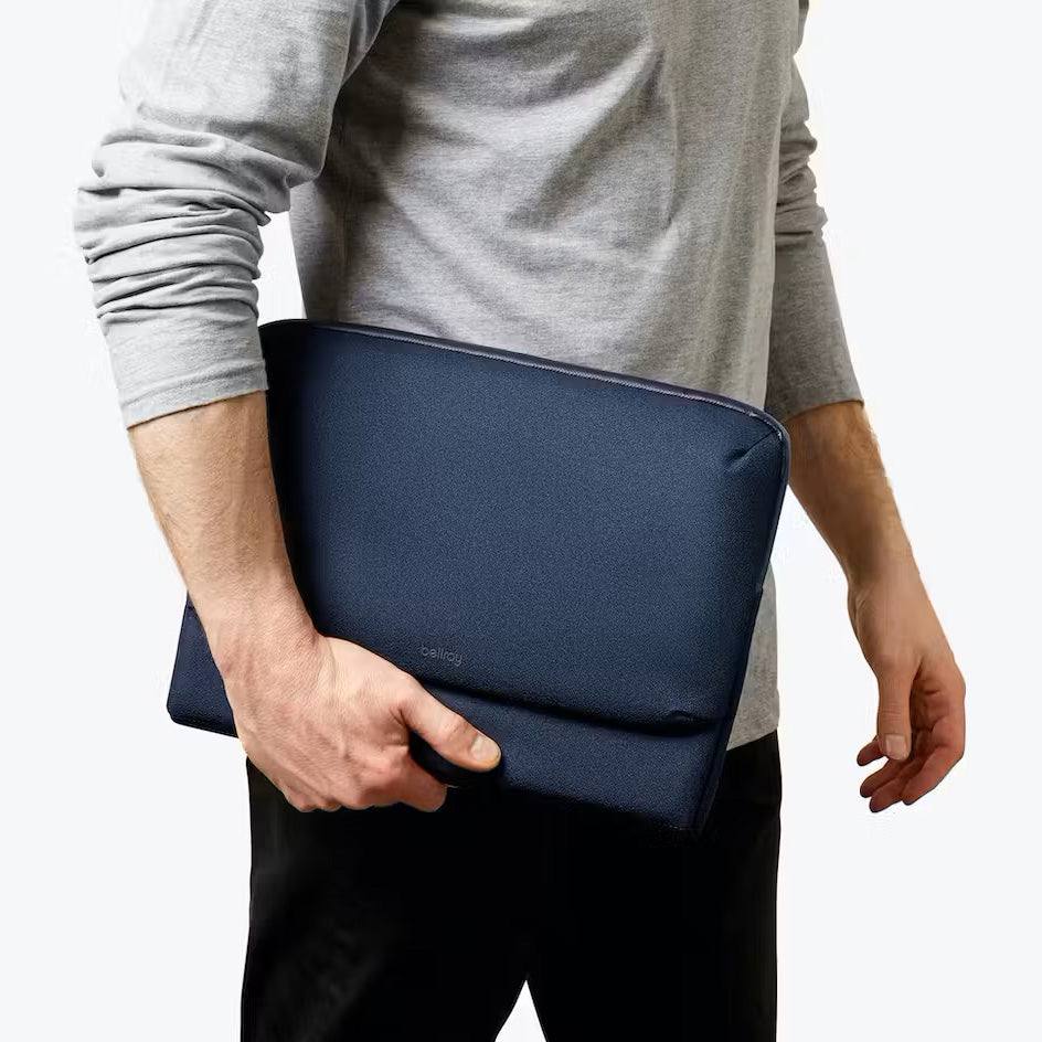 Bellroy Laptophoes (Geschikt voor 16-inch Laptop of Macbook Pro, Dunne Beschermhoes Met Magnetische Sluiting) - Bronze Bellroy Laptophoes (Geschikt voor 16-inch Laptop of Macbook Pro, Dunne Beschermhoes Met Magnetische Sluiting) - Bronze