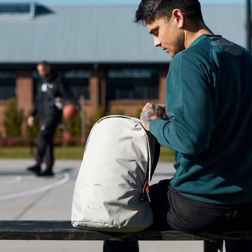 Bellroy Lite Daypack - Chalk