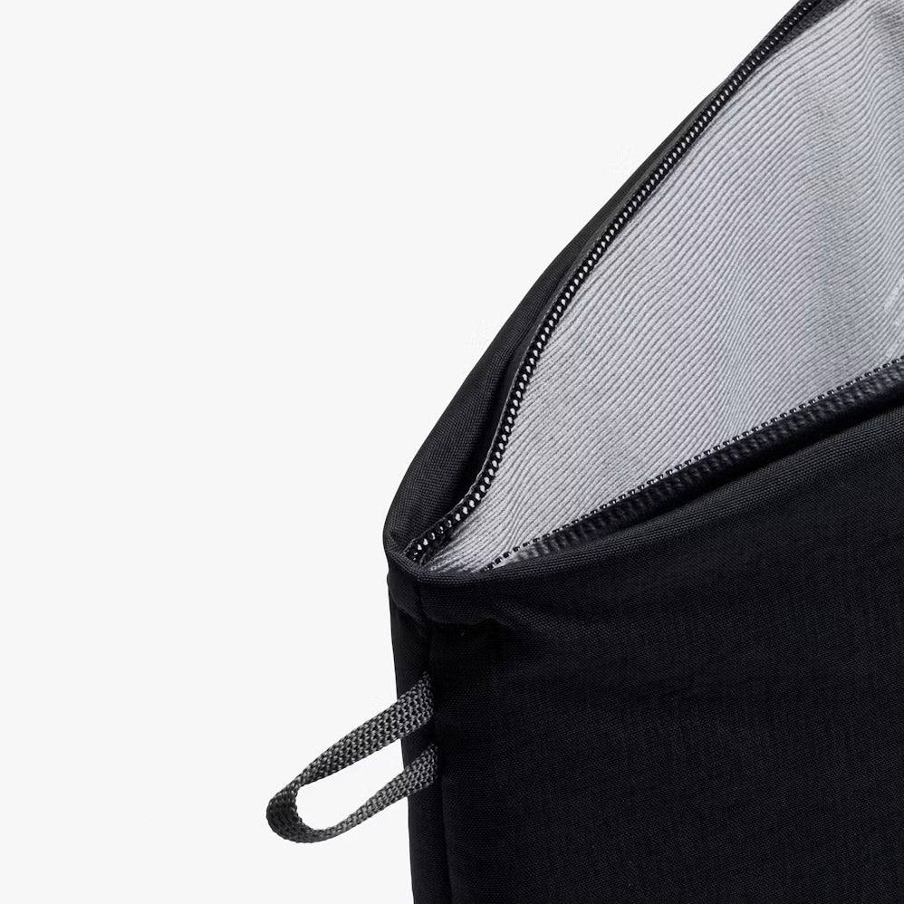 Bellroy Lite Laptop Sleeve 16 inch - Black