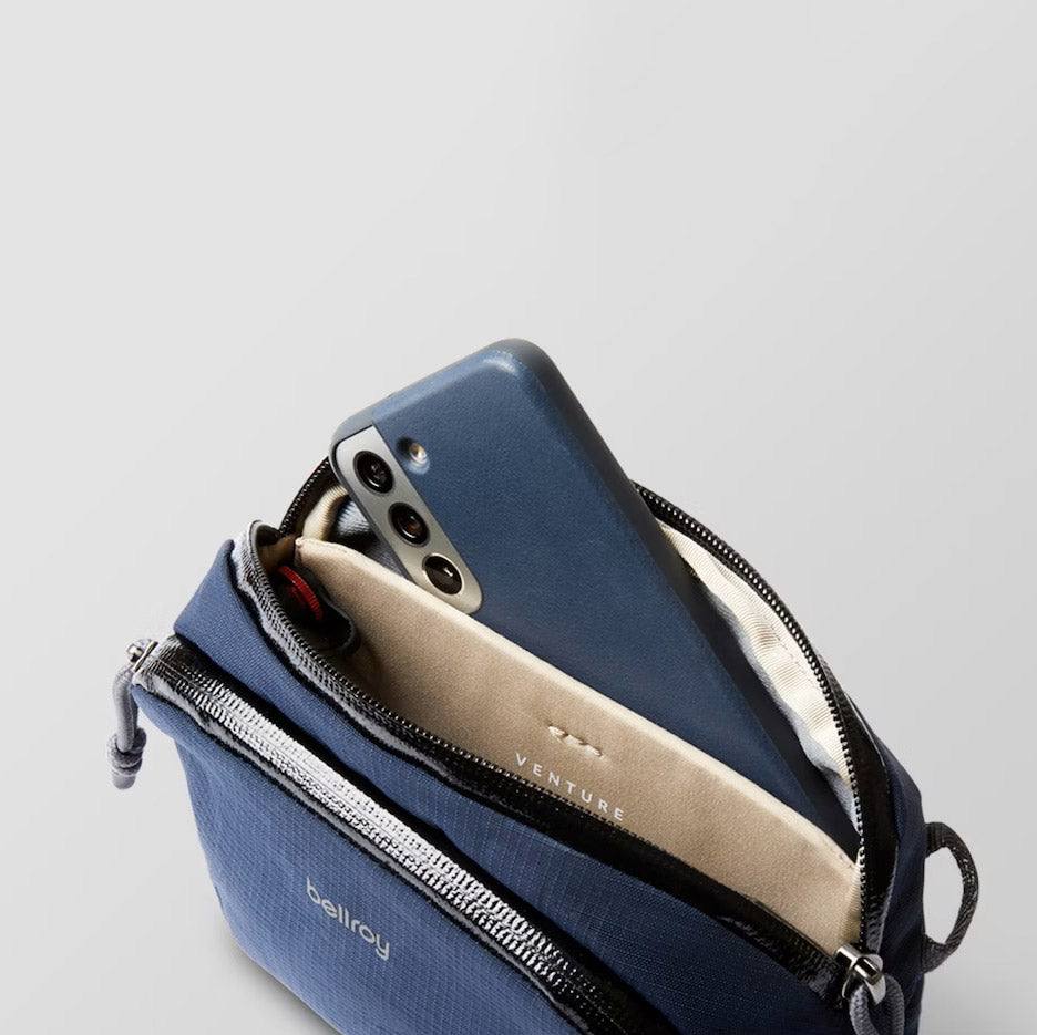 Bellroy Venture Pouch - Nightsky