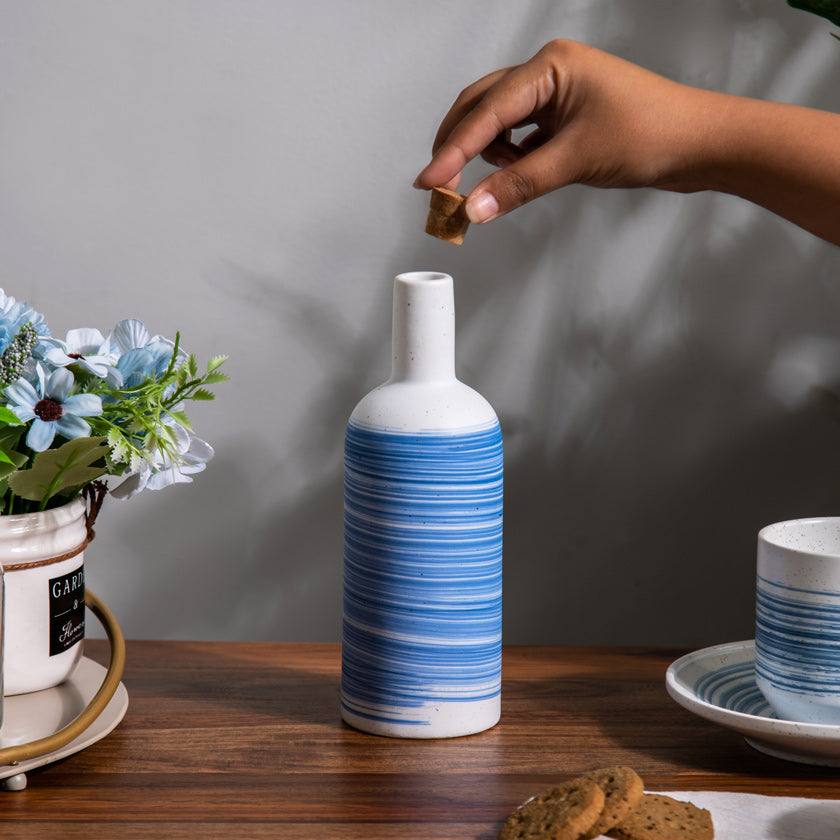 Enhabit Shore Condiment Bottle with Lid - White & Blue