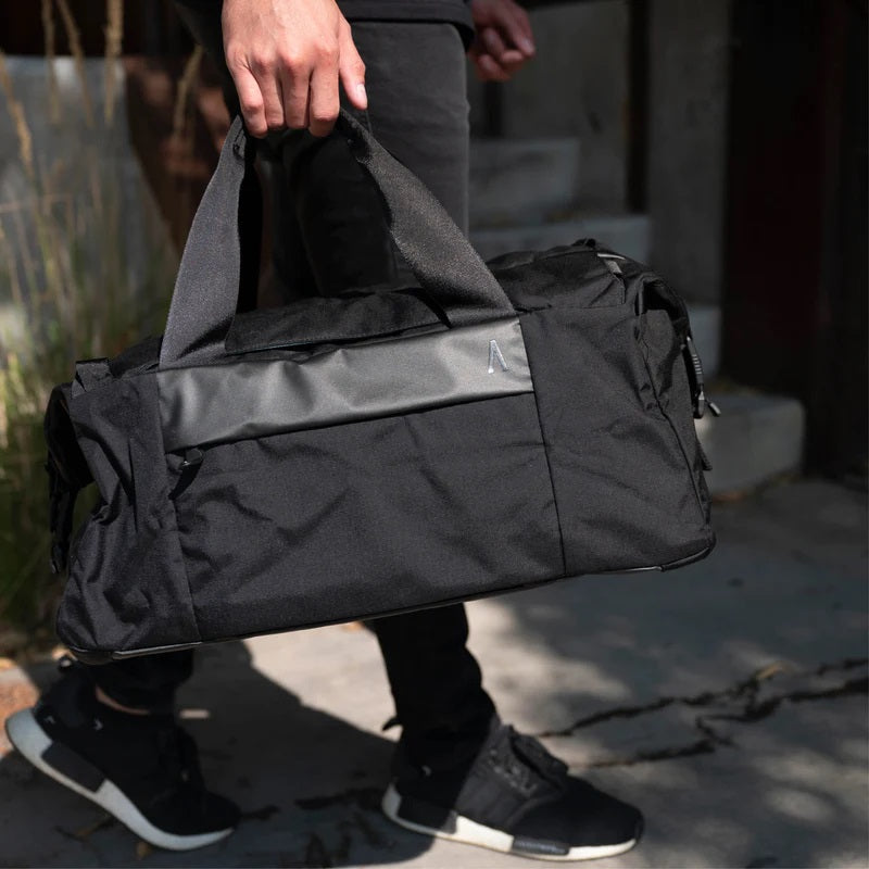 Errant Duffel Bag - Obsidian Black