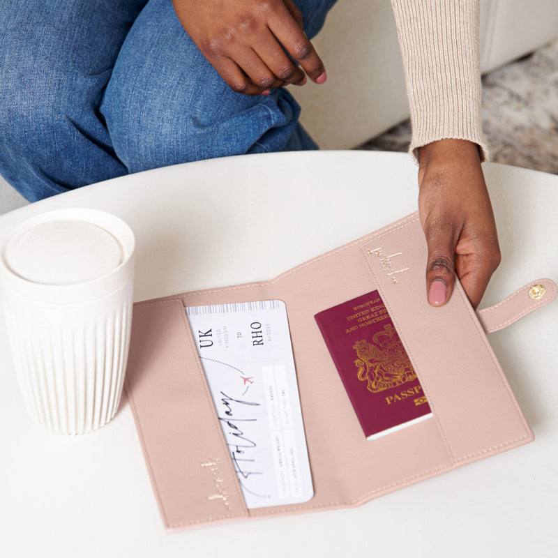 Types of Travel Wallets