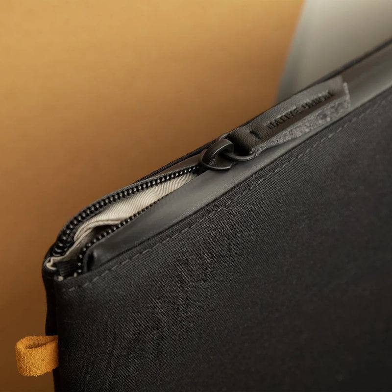 Native Union Stow Lite Sleeve for Macbook 14" - Black