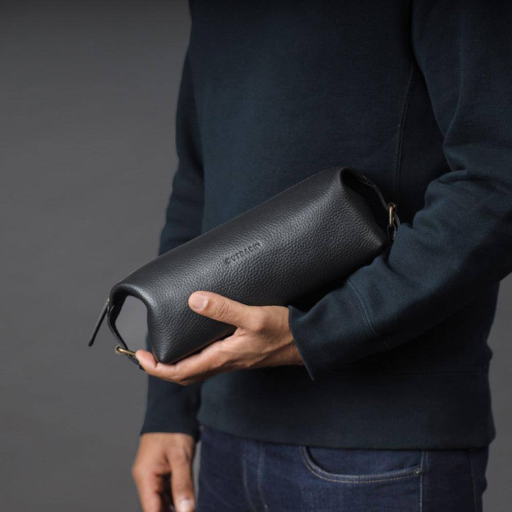 Outback Tokyo Leather Toilet Bag - Black