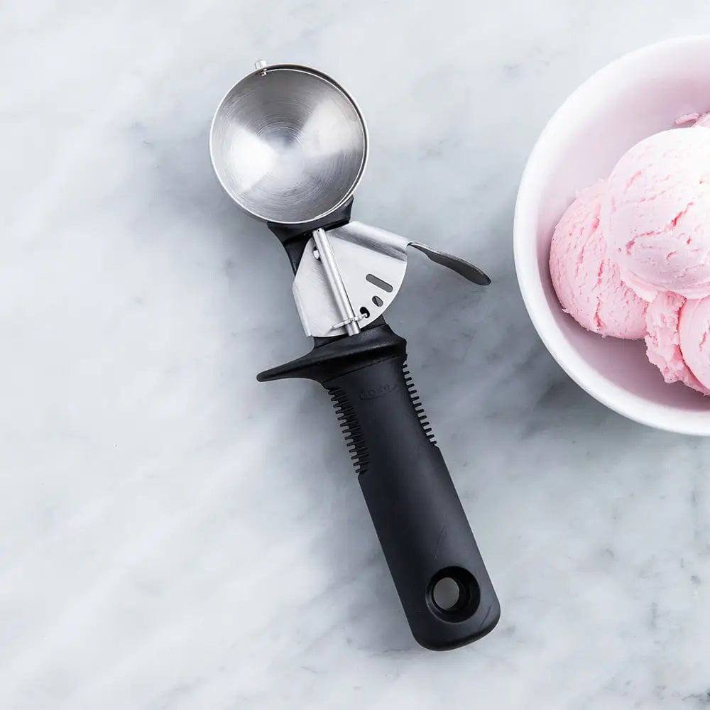 OXO Classic Swipe Ice-Cream Scoop