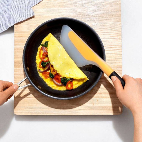 OXO Flip & Fold Omelette Turner