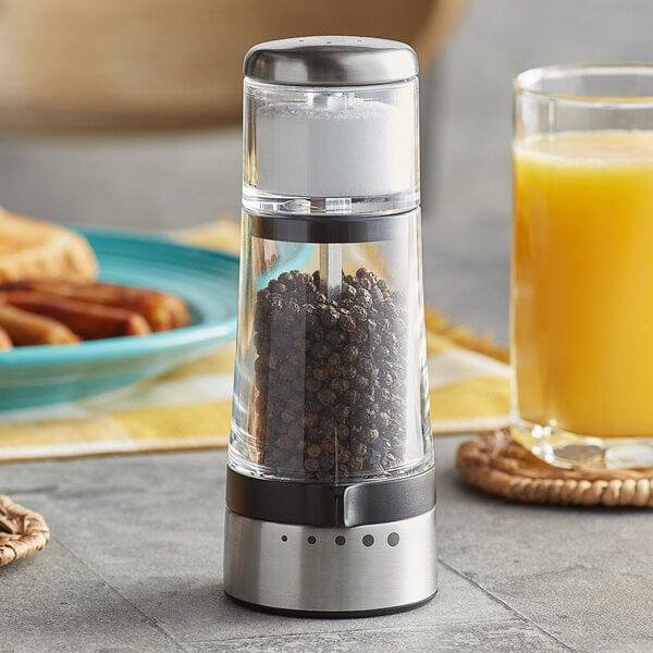 OXO Good Grips 2-in-1 Grinder Shaker