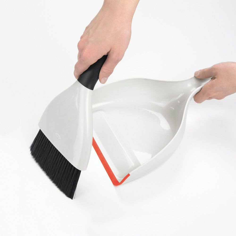 OXO Good Grips Dustpan & Brush Set