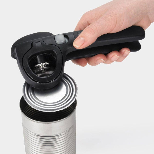 https://www.modernquests.com/cdn/shop/files/oxo-locking-can-opener-with-lid-catch-1_600x.jpg?v=1690055768