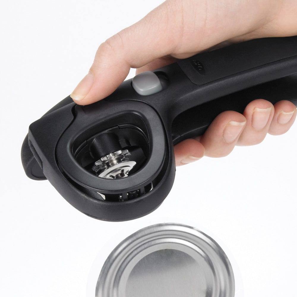 https://www.modernquests.com/cdn/shop/files/oxo-locking-can-opener-with-lid-catch-3.jpg?v=1690055773