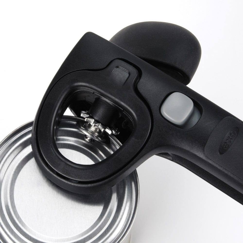 https://www.modernquests.com/cdn/shop/files/oxo-locking-can-opener-with-lid-catch-4.jpg?v=1690055776