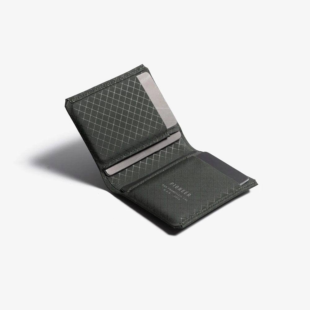 Pioneer Matter Bifold Wallet - Forest RFID