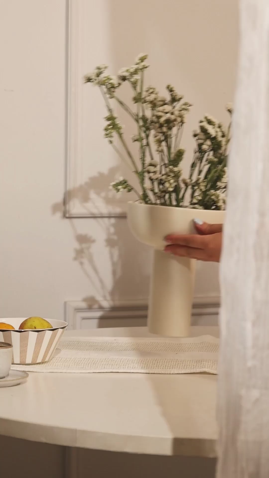 Blomus Miyabi Ceramic Vase Medium - Moonbeam