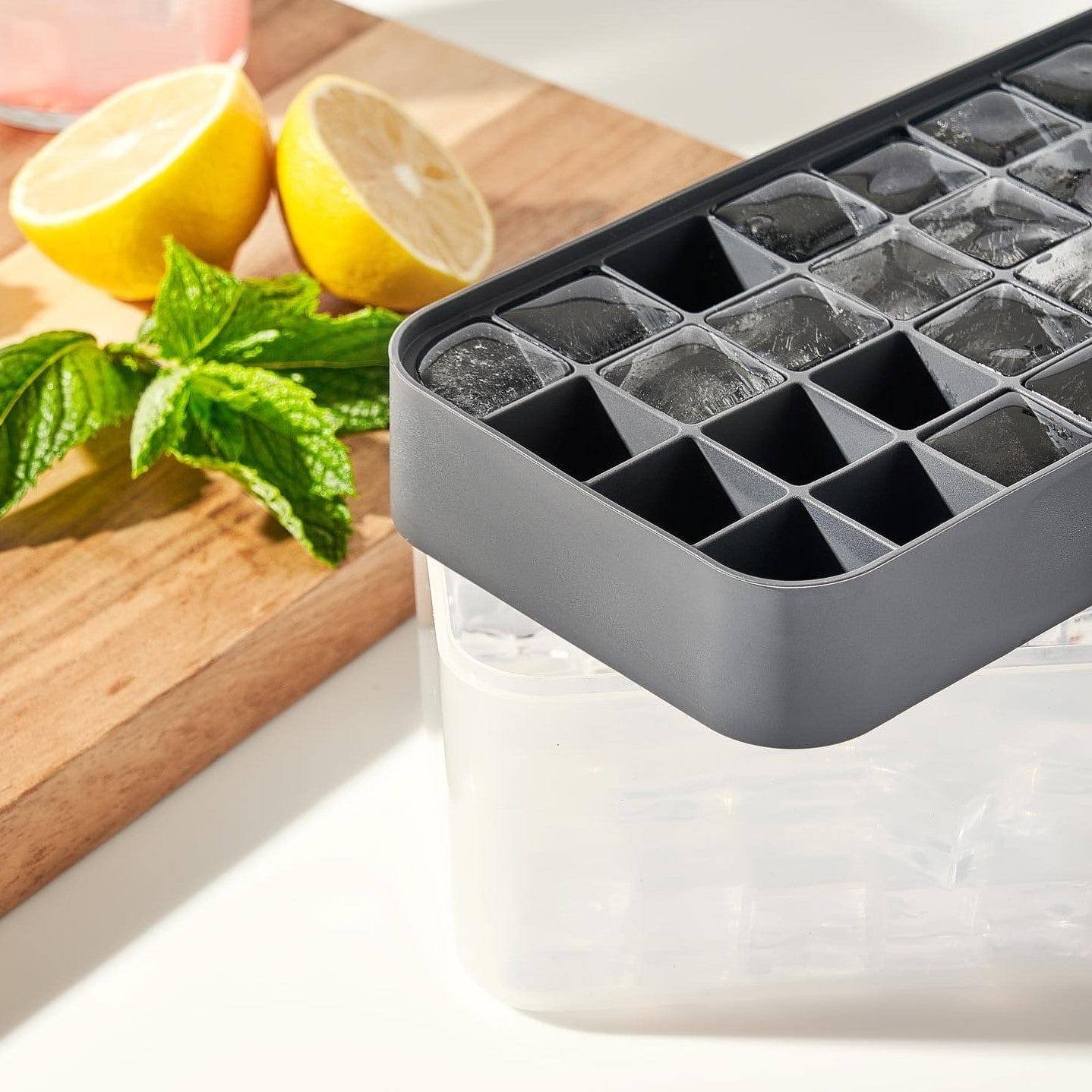 W&P Design Peak Rectangular Ice Box - Charcoal